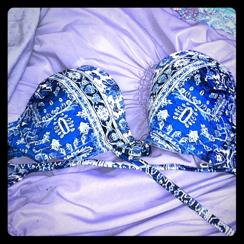 Bikini top